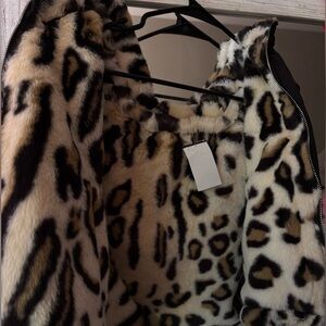 Chic Leopard Print Teddy Jacket
